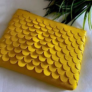 YELLOW LEATHER HANDBAG